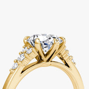 Oval Cut - Plain Band - Cluster Ring - 18 K Gold
